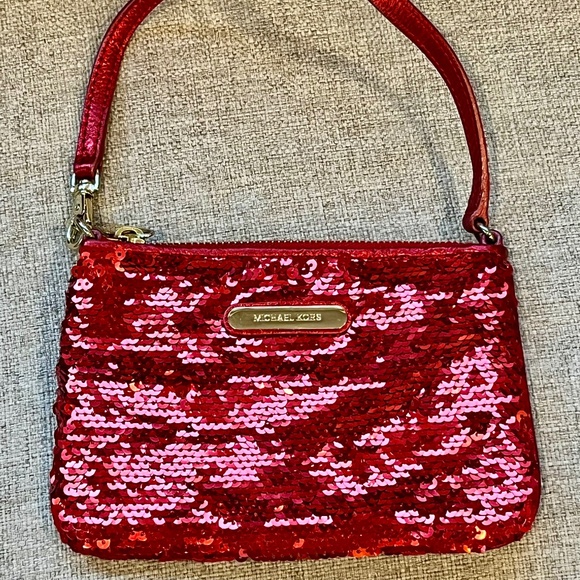 Michael Kors 🎁Red Sequin Wristlet Mini Bag🎁 Perfect for Holidays - Picture 1 of 11